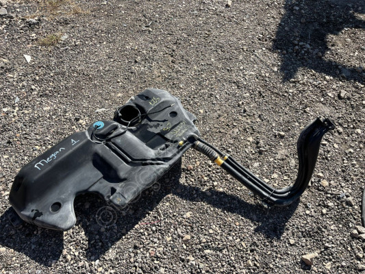 RENAULT MEGAN 1 BENZİN DEPOSU HATASIZ MONTECAR