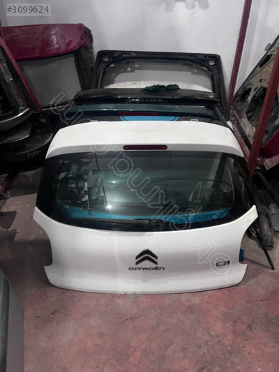 Citroen c3 (2016-2023) hatasız çıkma bagaj kapağı