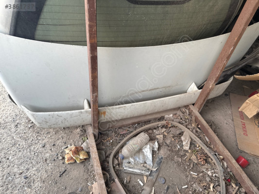 Renault Concord arka bagaj kapağı