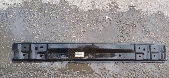 2007-2010 Toyota Auris Arka Tampon Demiri