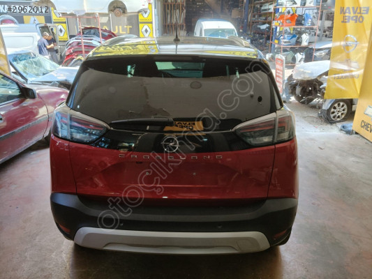 Opel Crossland Çıkma Komple Arka - GM