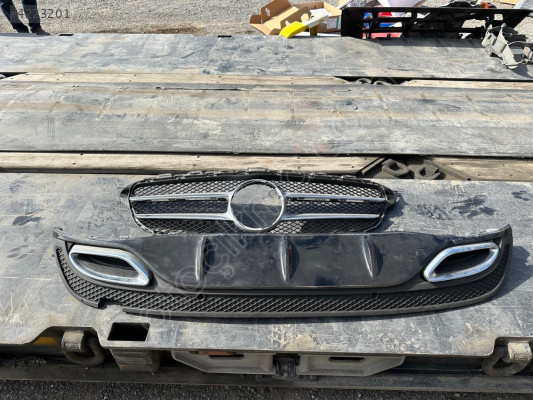 Mercedes C200 arka difizör ve ön panjur