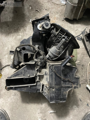 Opel vectra b kalorifer kazanı kutusu