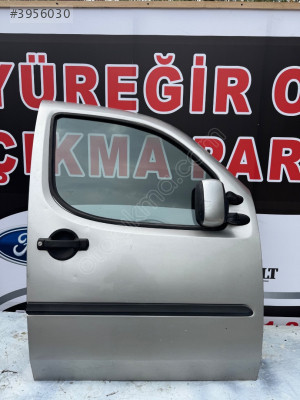 Fiat Doblo sağ kapı orijinal çıkma