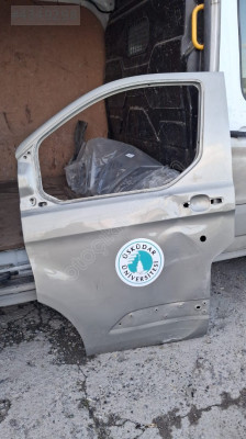 FORD CUSTOM SAĞ ÖN KAPI ÇIKMA ORJİNAL