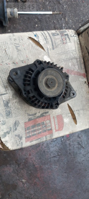 Mazda 323 şarj dinamosu