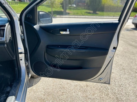 2012-2014 Hyundai İ20 Sağ Ön Kapı Döşemesi