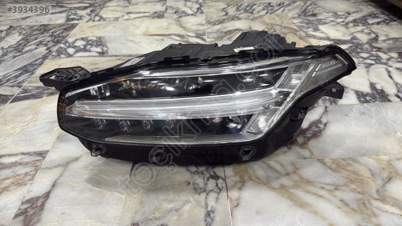 VOLVO XC90 SOL FAR 4 BEYİNLİ ORJİNAL ÇIKMA PARÇA