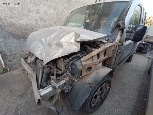 Doblo 2 Euro 4 motor tüm mekanik ve kaporta parçaları mevcut