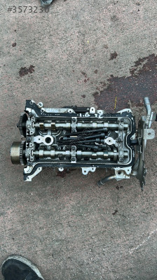 2023 clio 1.0 tc motor üst kapak dolu