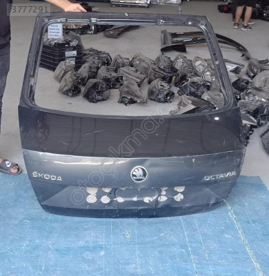 2013/2019 SKODA OCTOVIA GRİ BAGAJ KAPAĞI ORJINAL