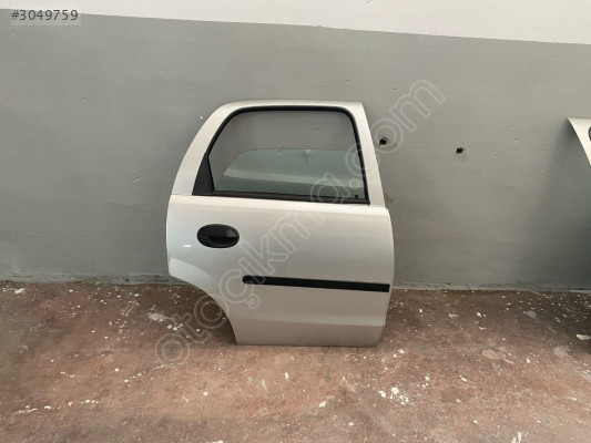 OPEL CORSA C SAG ARKA KAPI MERT OTO