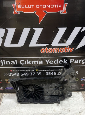 Vw seat skoda audi 2020-2024 akü altı plastiği