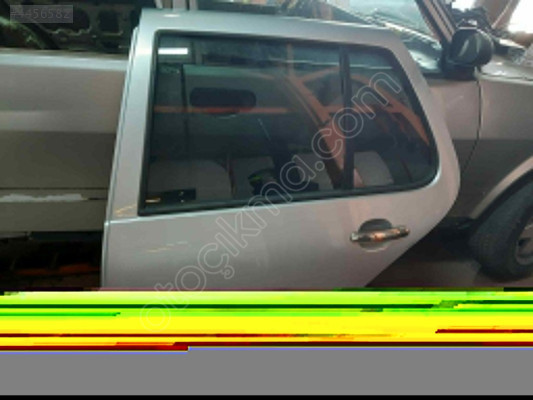 VOLKSWAGEN GOLF 4 SOL ARKA KAPI