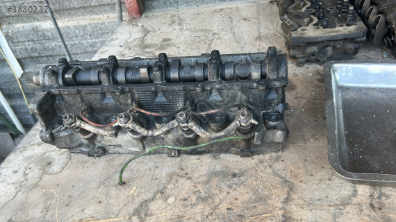 Kia besta 2200 Mazda 2200 silindir kapağı