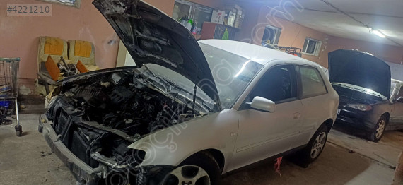 Parça olarak satılık ön tarafmotor şanzuman hariç yandı