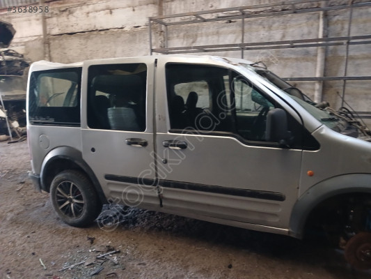 FORD CONNECT SAĞ ÖN KAPI ÇIKMA