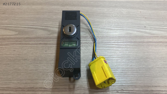 7L6919211 VW TOUAREG HAVA YASTIGI KILIT SALTERI ORJ SIFIR