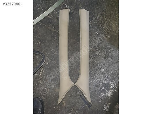 PEUGEOT PEJO 407 ÖN CAM DİREK PLASTİKLERİ KAPLAMALARI