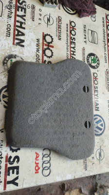 2K0863761B Caddy 2004-2015 arka taban eşya gözü kapağı