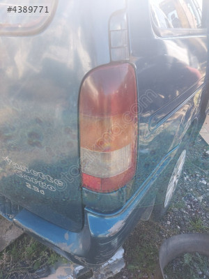 NİSSAN VANETTA ÇIKMA SAĞ SOL ARKA STOP