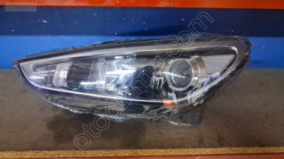 HYUNDAİ İ30 SOL ÖN FAR ORİJİNAL ÇIKMA 2017-2019