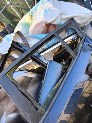 Renault Megane 3 arka kapı camı sol