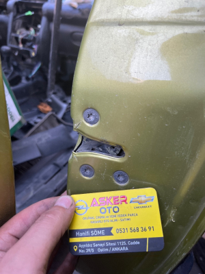 Corsa b sağ ön kapı kilidi