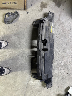 Peugeot 508 panel üstü plastik