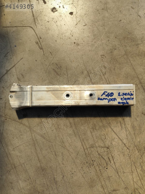 BMW F40 1SERİ TAMPON DEMİR AYAK