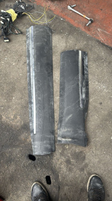 Ford explorer çıkma orjinal kapı bandı