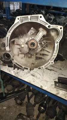 96WT7F096AB 96WT-7F096-AB  Ford Fiesta şanzıman UK260979-62