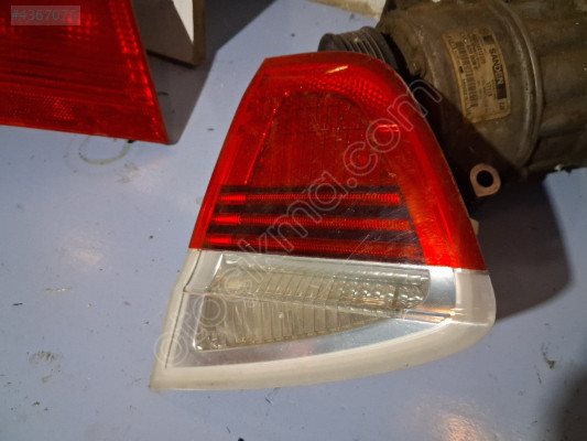 BMW  E90  Sol Bagajüstü  Stop