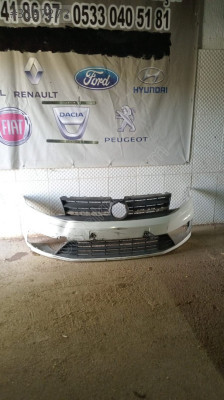 VW Caddy ön tampon orijinal 50tl