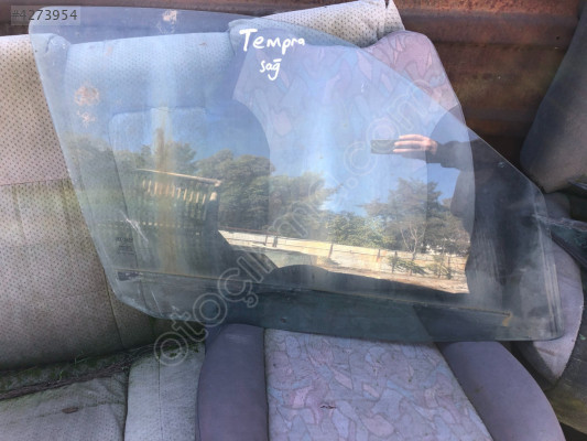 Fiat Tempra Sağ Ön Kapı Camı