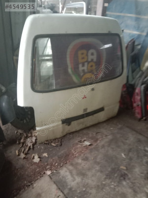 Mitsubishi panelvan bagac kapısı beyaz dolu