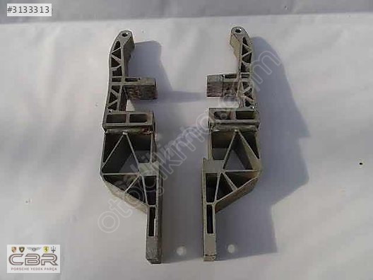 PORSCHE PORSCHE ÖN TRAVERS KULAĞI 97034111320