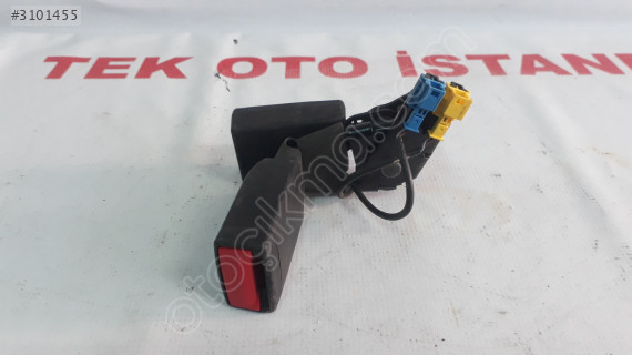 Mercedes A 176 EMNİYET KEMER TOKASI ARKA ORTA A1768600469