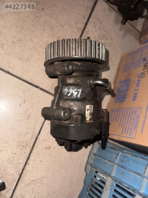 RENAULT SYMBOL 1.5 YAKIT POMPASI KONUK OTO