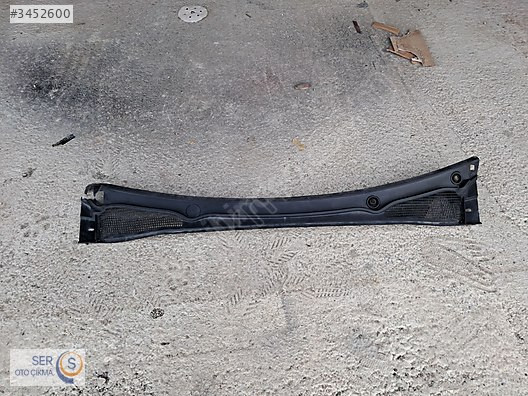 RENAULT CLİO 4 ÖN CAM IZGARA