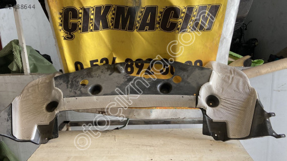 Mercedes w117 CLA arka tampon alt muhafaza