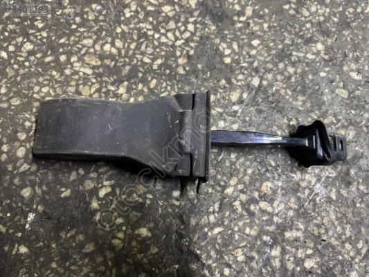 VOLKSWAGEN GOLF 7 SAG ARKA ÇIKMA KAPI GERGİSİ