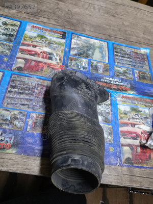 7H0129647 Transporter T5 130luk hava filtre emme hortumu