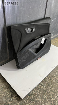 TOUAREG 05 -11 ÇIKMA KAPI DÖŞEMESİ - SAĞ ÖN -  7L6867012