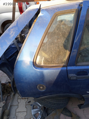Fiat UNO sağ arka çamurluk