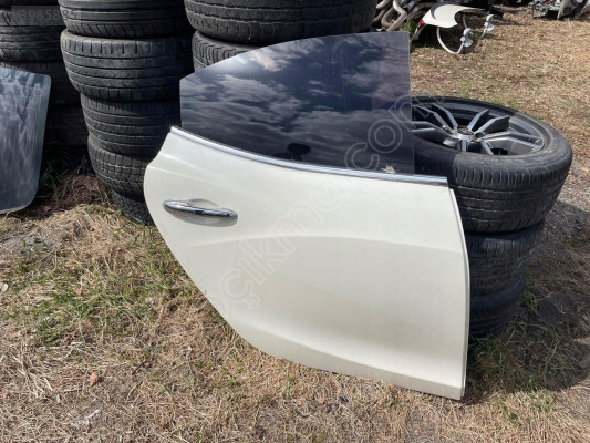 MASERATİ GHİBLİ ARKA BEYEZ RENK KAPI HATASIZ DOLU 2013/2022