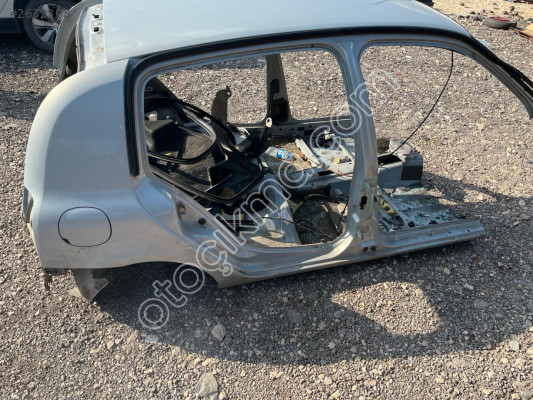 RENAULT CLİO 2 HB ARKA ÇAMURLUK MONTECAR