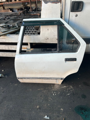 Renault 19 sol arka kapı