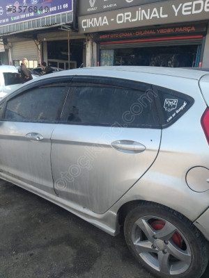 Fiesta Sol Ön Kapı - Ford Marka - Mert Oto Çıkma Parçalar