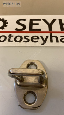 3C0837033B Skoda Süperb sol ön kapı kilit karşılığı